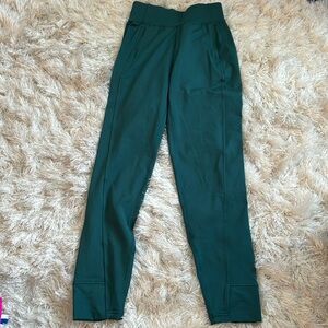 It’s Rulu Run Fleece Lululemon joggers